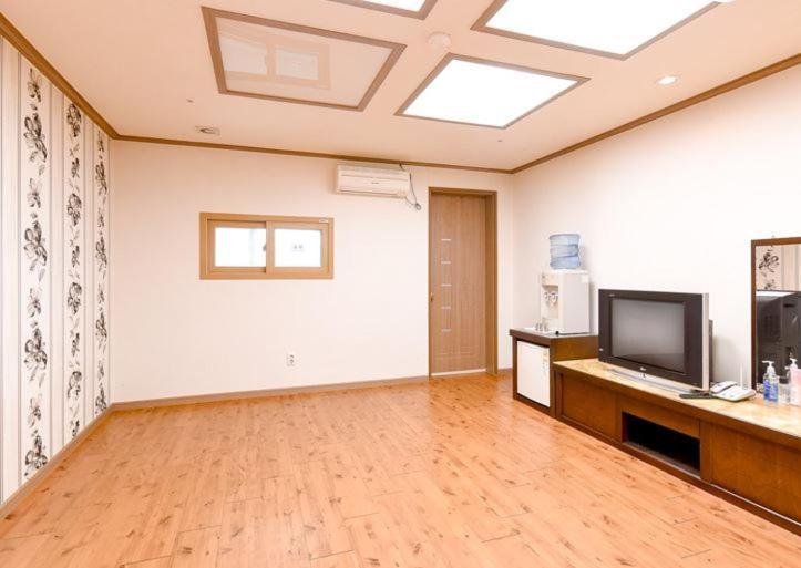 Hongcheon Resortel Екстер'єр фото
