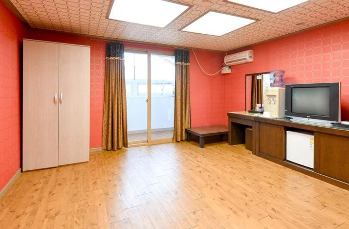 Hongcheon Resortel Екстер'єр фото