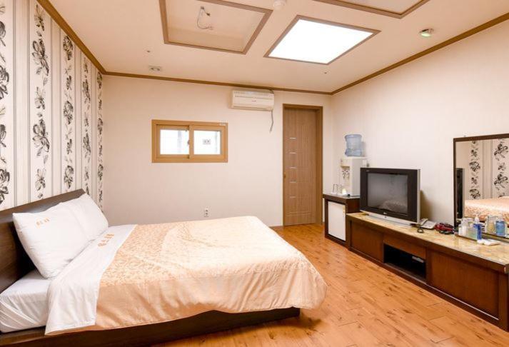 Hongcheon Resortel Екстер'єр фото