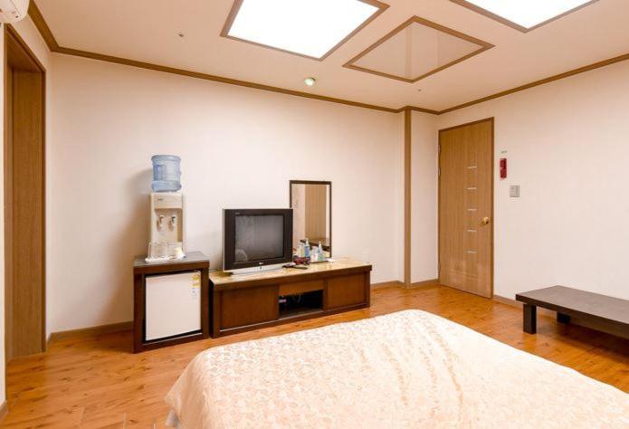 Hongcheon Resortel Екстер'єр фото